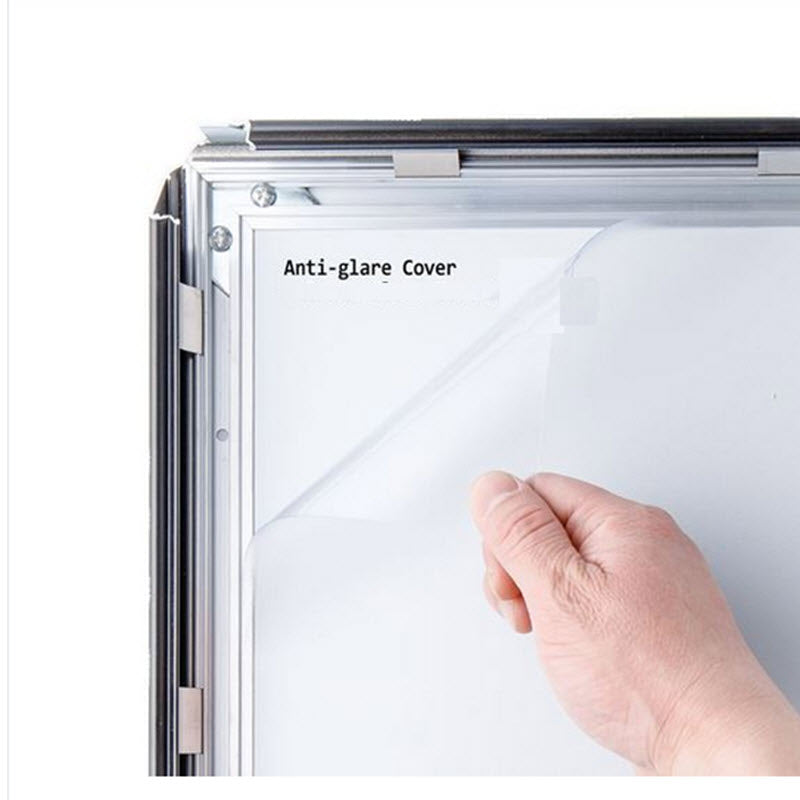 Mitre cornered A2 Black Tamper proof - Lockable snap frame The 32mm wide sprung frame clips open from the front and around all four sides. The Snap frame system makes changing graphics easier without having to remove the frame from the wall each time. Frames can be affixed / displayed in portrait or landscape orientation Supplied with an non reflective, easy clean PVC cover sheet to protect your poster, allen key, and fixing screws. They are locked using the Allen key supplied to prevent tampering.