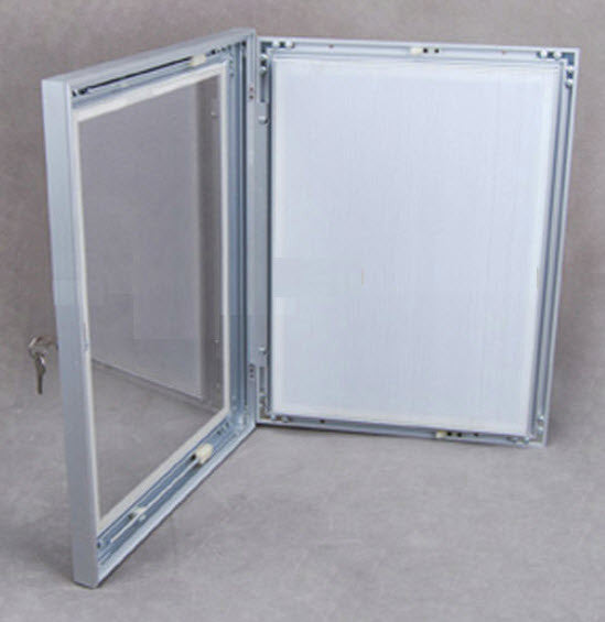 Weatherproof Outdoor Lockable Poster Frame A3 Size 370mm W x 490mm H , x 30mm Features 45mm wide aluminum extrusion Polycarbonate front panel for durability Hinged opening with hold out stays