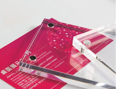 These elegantly styled POS acrylic magnetic holders can be used for any number of display solutions. Provides for 6 x 4" standard photograph size, or A7 sheet display with clear border within magnets, or larger as required to show product information. Acrylic block size of 150mm x 100mm (4" x 6" ) Display can be either Portrait or landscape Can be used freestanding vertical or flat on countertops, adjacent to product as a sales promoter or ticketing solution