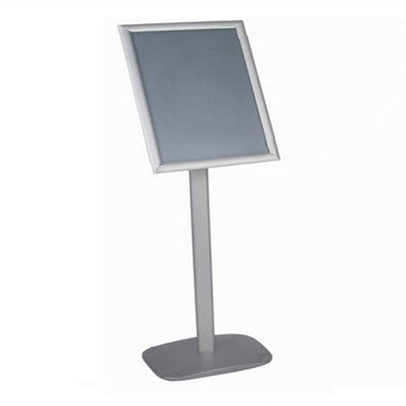 Adjustable Landscape / Portrait display A3 Display 920mm height to centre of display frame 34mm Wide Profile Anodized Silver Snap Frame Snap Frame design enables displays to be protected, and easily changed. Silver anodized pole and ABS Moulded Base with enclosed steel weight. Ideal uses- Conferences, Events, Route Indicator, Menu, and Information displays 34mm Snap Frame Mitre corners, for A3 Size Displays